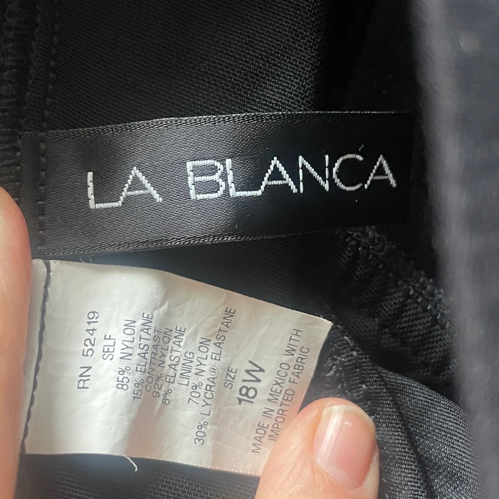 La Blanca Island Goddess Black Rouched One Piece Swimsuit 18W - Picture 11 of 12